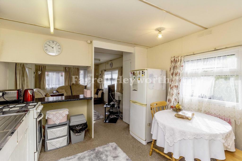 Kitchen dining room