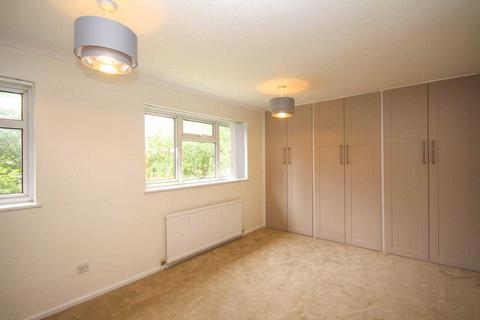 2 bedroom terraced house to rent, Ormonde Road, Wokingham RG41