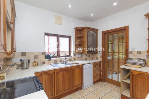 70 Barton Road, Lancaster, LA1 4EP
