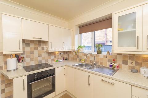 2 Bardsway, Thornton-cleveleys, FY5 2HD