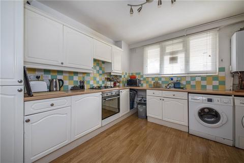 3 bedroom apartment for sale, Battersea High Street, London