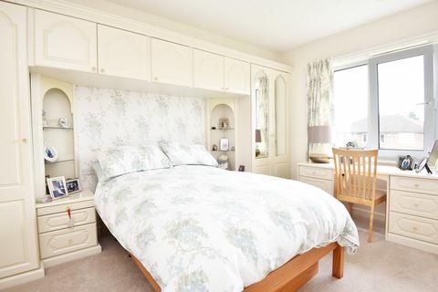 3 bedroom semi-detached house for sale, Woodlands Drive, Harrogate