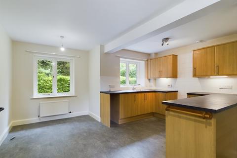 4 bedroom detached house to rent, Ambleside Road, Windermere, Cumbria
