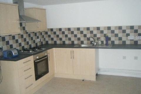 3 bedroom terraced house to rent, Abertonllwyd Street, Treherbert, Rhondda Cynon Taff.