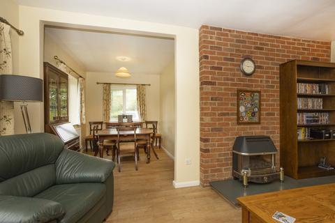 33 Efflinch Lane, Barton Under Needwood, Burton-on-trent, DE13 8EU