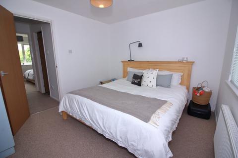 15 The Hyde, New Milton, BH25 5GA