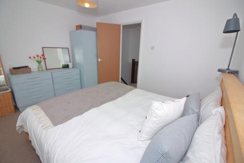 15 The Hyde, New Milton, BH25 5GA