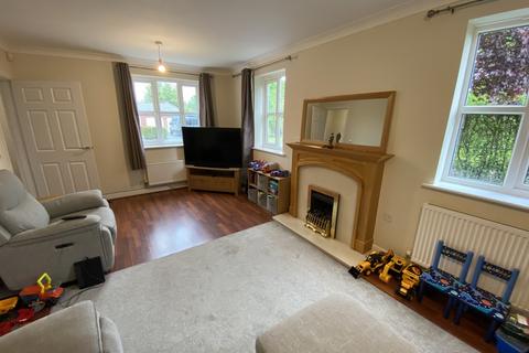 4 bedroom detached house to rent, Pastures Drive, Wychwood Village