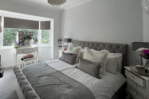 146 Foxon Lane, Caterham, CR3 5SE