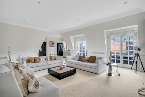 3 bedroom apartment to rent, Davies Street, Mayfair W1K