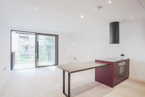 2 bedroom flat to rent, Embassy Gardens, LONDON, SW11