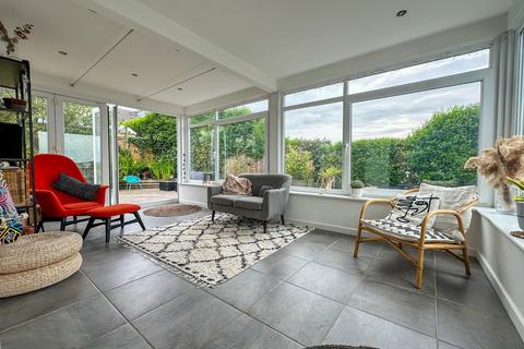 16 Cedarhurst Road, Portishead, Bristol, BS20 8HG