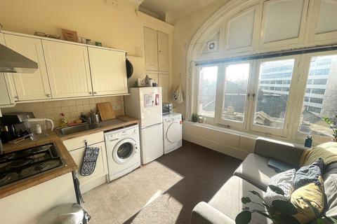 1 bedroom flat for sale, Lord Montgomery Way, Portsmouth