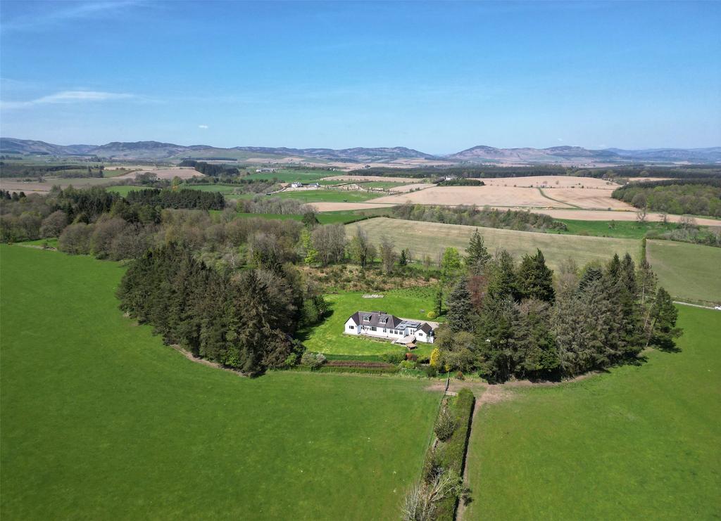 By Luncarty, Perth 4 bed detached house for sale £560,000