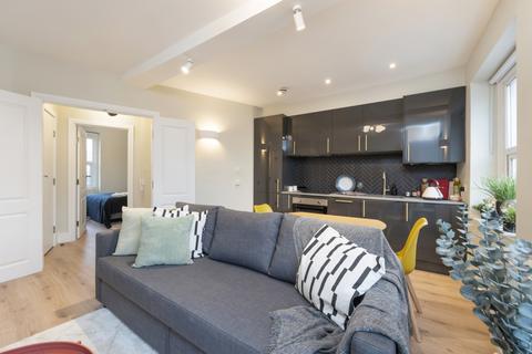 1 bedroom flat to rent, Camden High Street, London