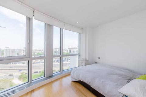 1 bedroom flat for sale, Ontario Tower, Canary Wharf, London, E14