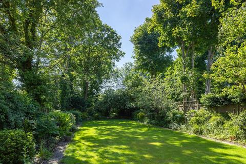 Flat 1a, 16 Blakesley Avenue, London, W5 2DW