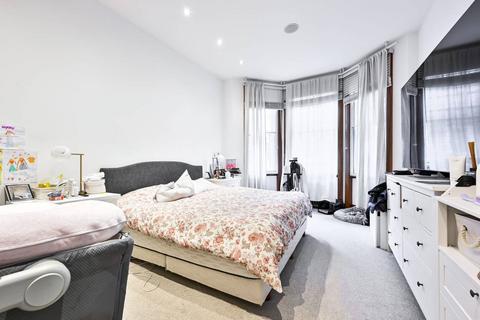 3 bedroom flat for sale, Barkston Gardens, South Kensington, London, SW5