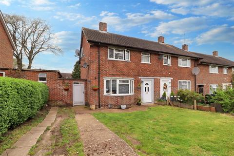 3 bedroom end of terrace house for sale, Kent Road, Woking GU22