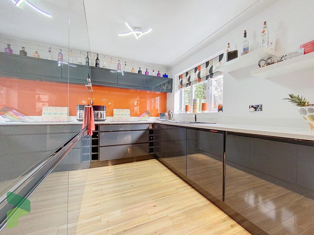 Fitted Dining Kitchen