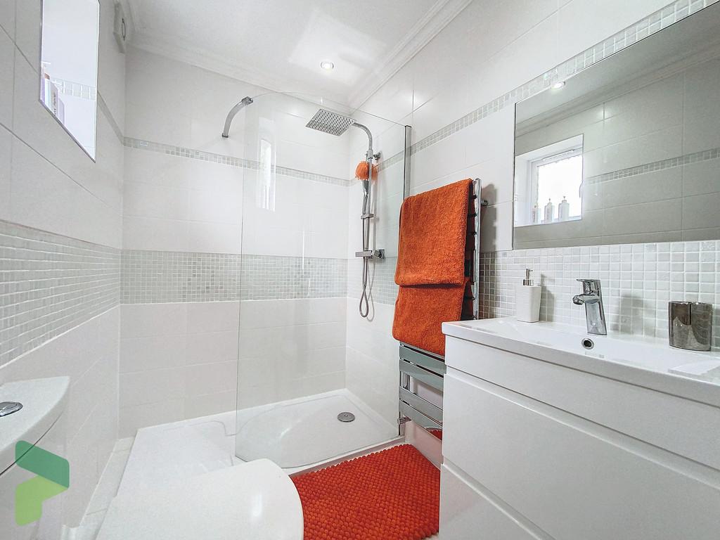 Bedroom One Ensuite