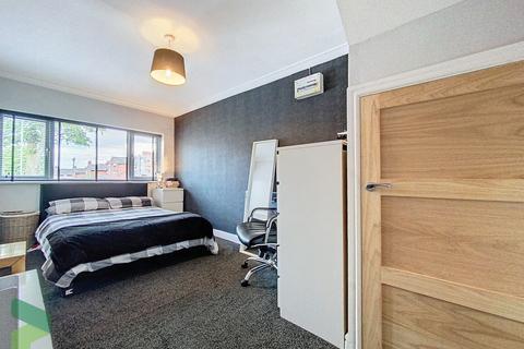 125 Hindle Street, Darwen, BB3 1PG