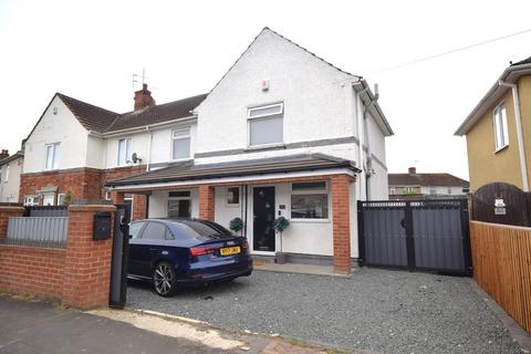 3 bedroom semi-detached house for sale, Aberconway Crescent, Doncaster DN11