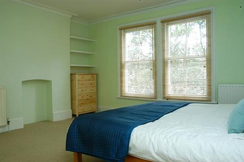 2 bedroom flat to rent, Sinclair Gardens, Brook Green, London, W14