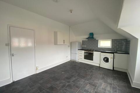 2 bedroom flat to rent, Leighton Road, Southampton