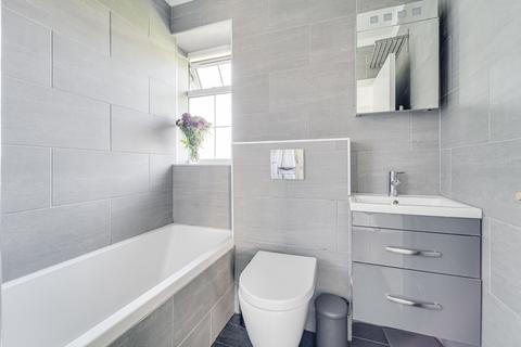 Flat 29, Denton House Halton Road, London, N1 2AE