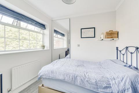 Flat 29, Denton House Halton Road, London, N1 2AE