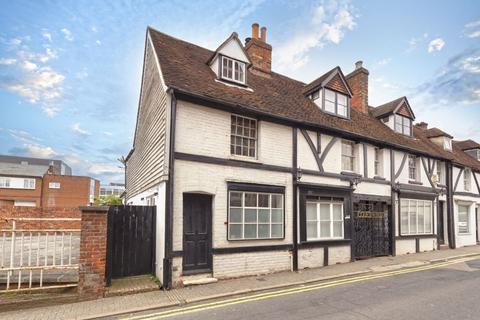 3 bedroom end of terrace house for sale, East Street, Tonbridge, TN9 1HG