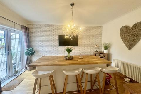 3 bedroom terraced house for sale, WARNEFORD ROAD, CLEETHORPES