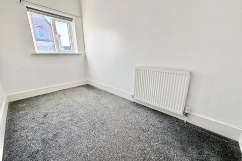 2 bedroom flat to rent, Albert Road FFF (Flat 2), Cleethorpes DN35