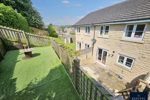 3 bedroom terraced house for sale, Greenfield View, Batley