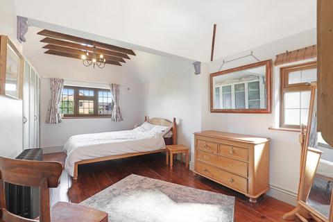 24 Carters Lane, Epping Green, Epping, CM16 6QJ