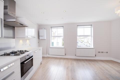 1 bedroom flat to rent, Wendell Road, W12