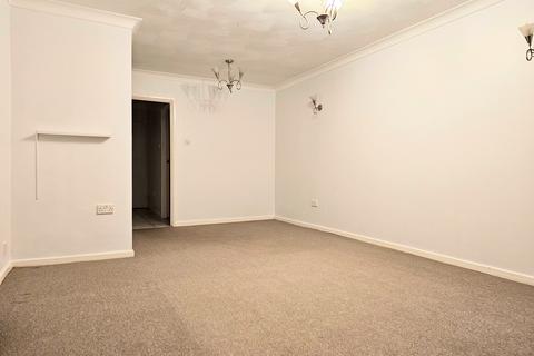 2 bedroom terraced house to rent, White Knights, Barton On Sea, BH25