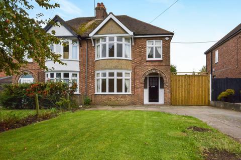 3 bedroom semi-detached house to rent, Church Green Road, Bletchley, MK3 6BL