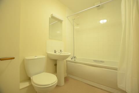 2 bedroom apartment to rent, Cromwell Road, Camberley