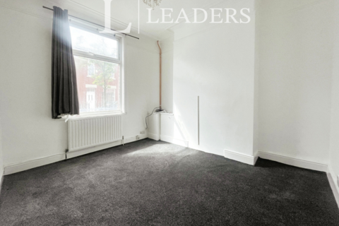 3 bedroom terraced house to rent, Nepaul Road, Manchester, M9