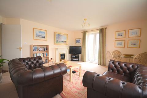 3 bedroom apartment to rent, Medina View, East Cowes