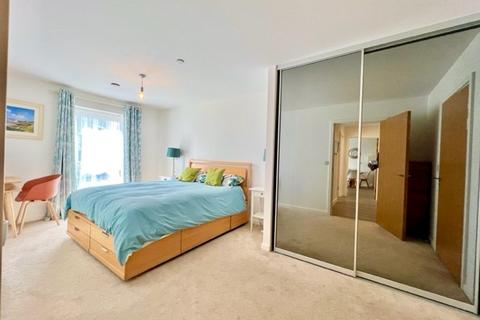 2 bedroom apartment to rent, Centenary Quay, Woolston, Southampton