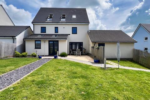 5 bedroom detached house for sale, 76 Crompton Way, Ogmore by Sea, The Vale of Glamorgan CF32 0QF