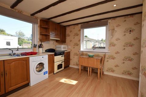 2 bedroom cottage for sale, Newhall Street, Bankfoot