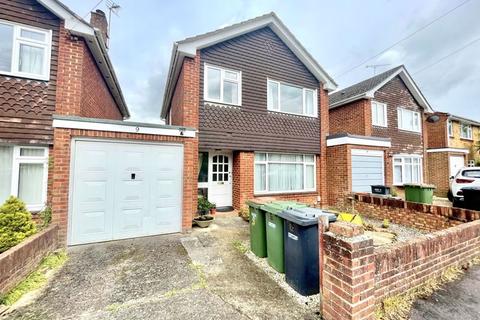 3 bedroom detached house for sale, Osterley Close, Botley, SO30