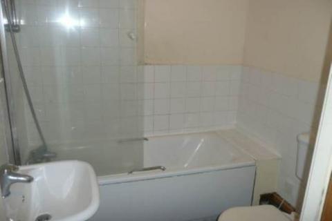 1 bedroom flat for sale, Landmark House, City Centre, Bradford