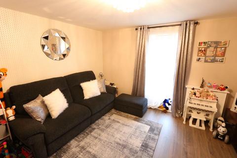 71 Fairlane Drive, South Ockendon, RM15 5FA