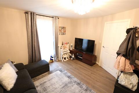 71 Fairlane Drive, South Ockendon, RM15 5FA