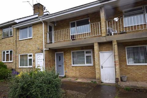 2 bedroom apartment to rent, Goldthorne Close, Maidstone